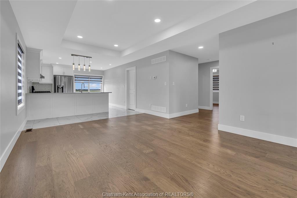 794 Keil Drive South, Chatham, ON