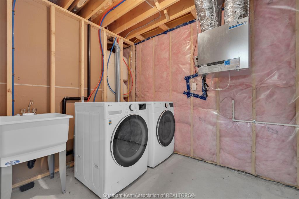 794 Keil Drive South, Chatham, ON