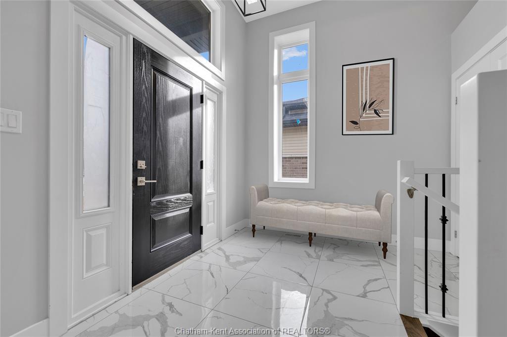 794 Keil Drive South, Chatham, ON