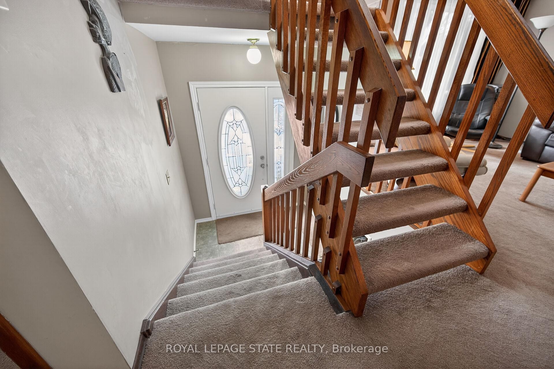 356 Cranbrook Drive, Hamilton, ON - Indoor Photo Showing Other Room
