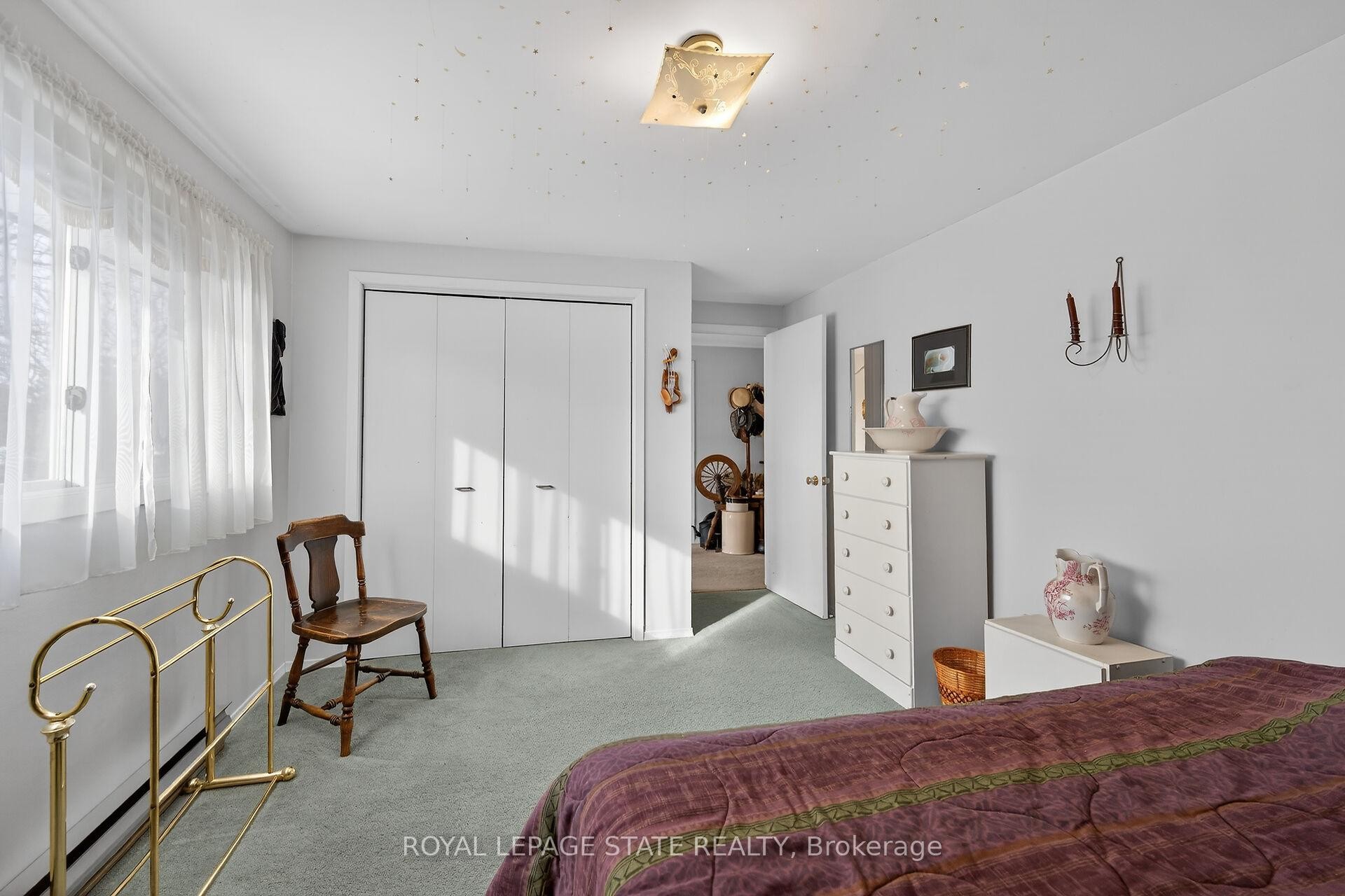 356 Cranbrook Drive, Hamilton, ON - Indoor Photo Showing Bedroom