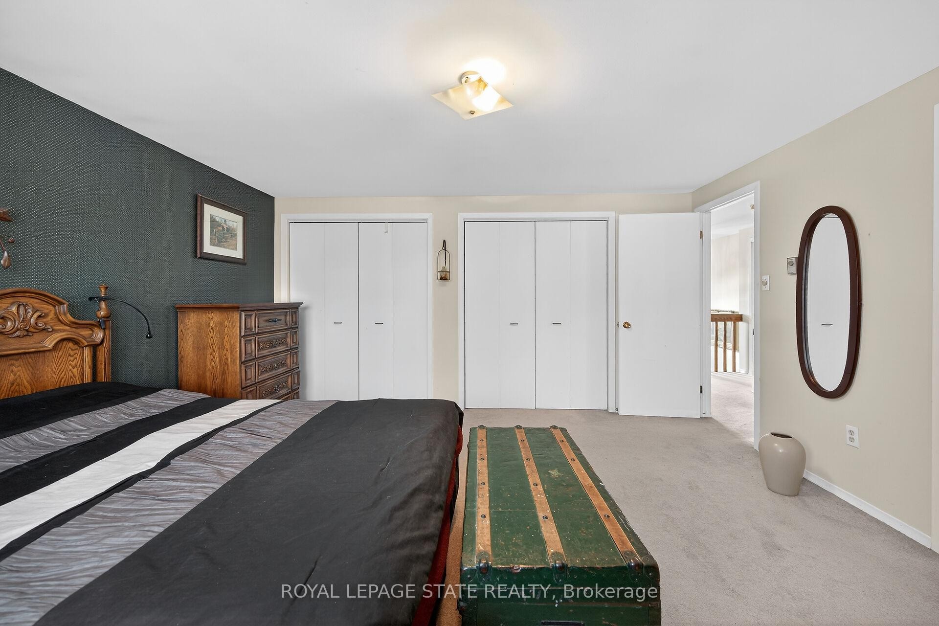 356 Cranbrook Drive, Hamilton, ON - Indoor Photo Showing Bedroom