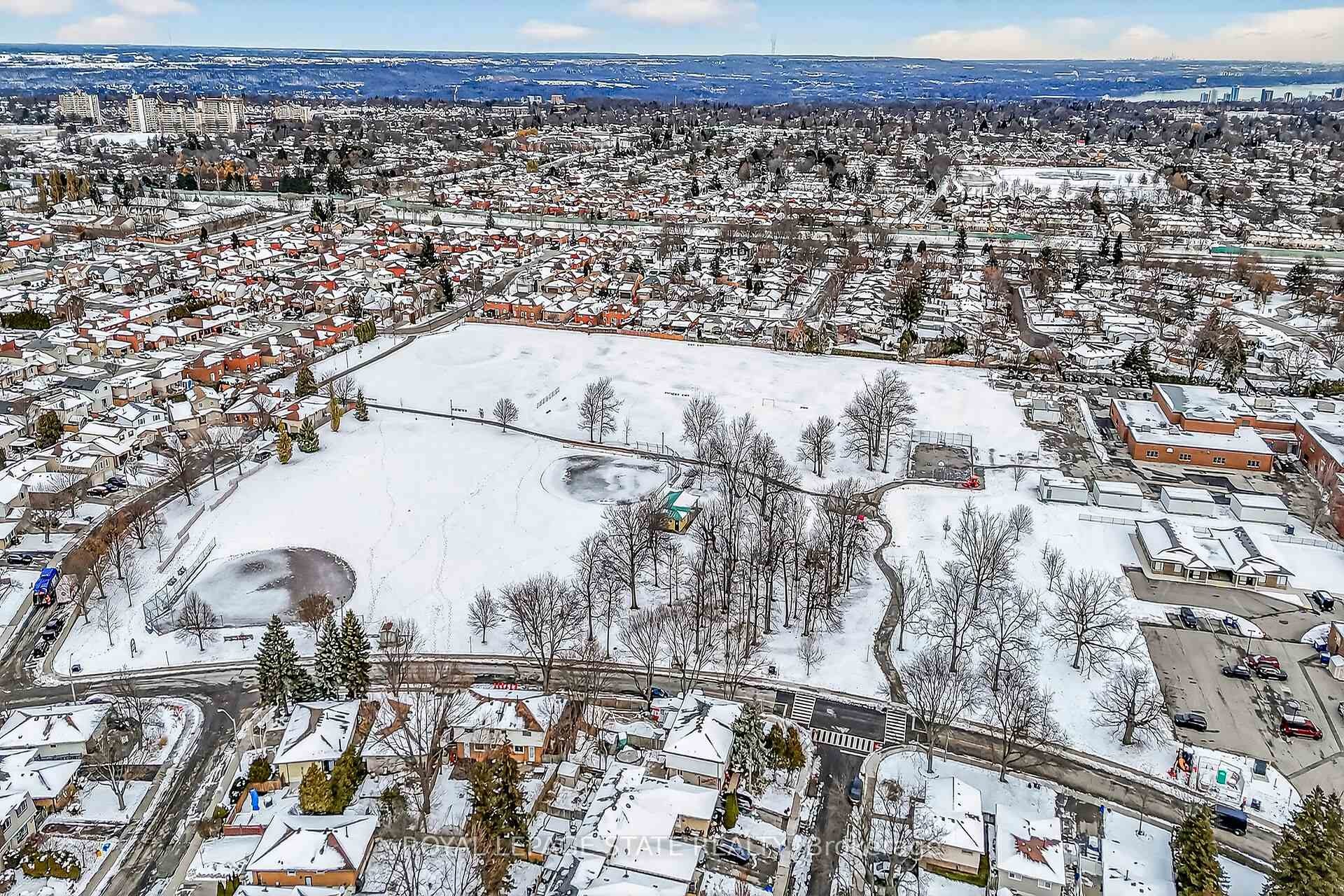 356 Cranbrook Drive, Hamilton, ON - Outdoor With View