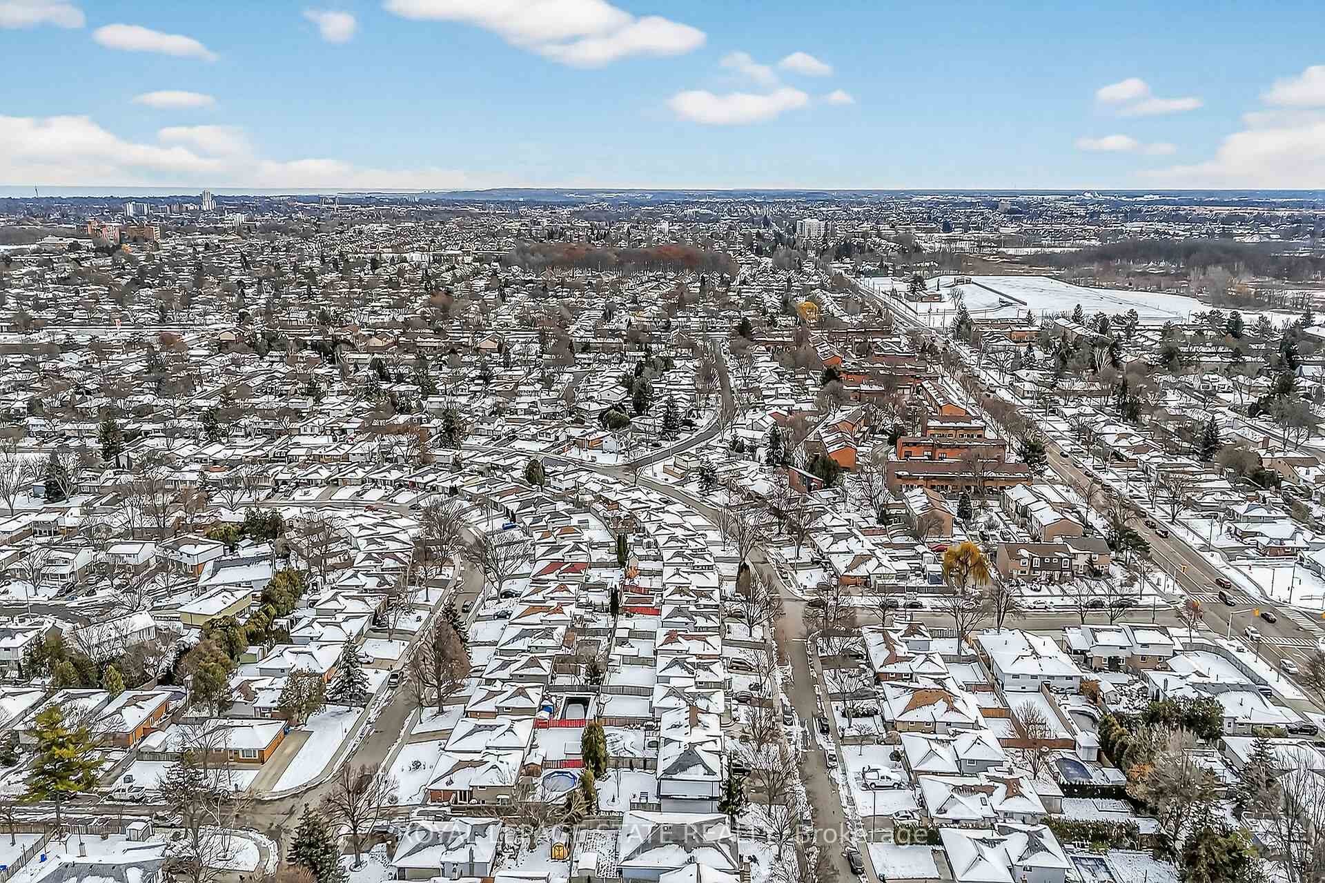 356 Cranbrook Drive, Hamilton, ON - Outdoor With View