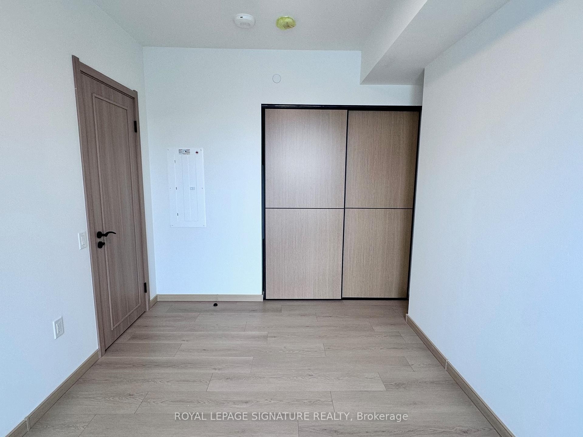 B312-3429 Sheppard Avenue E, Toronto, ON - Indoor Photo Showing Other Room