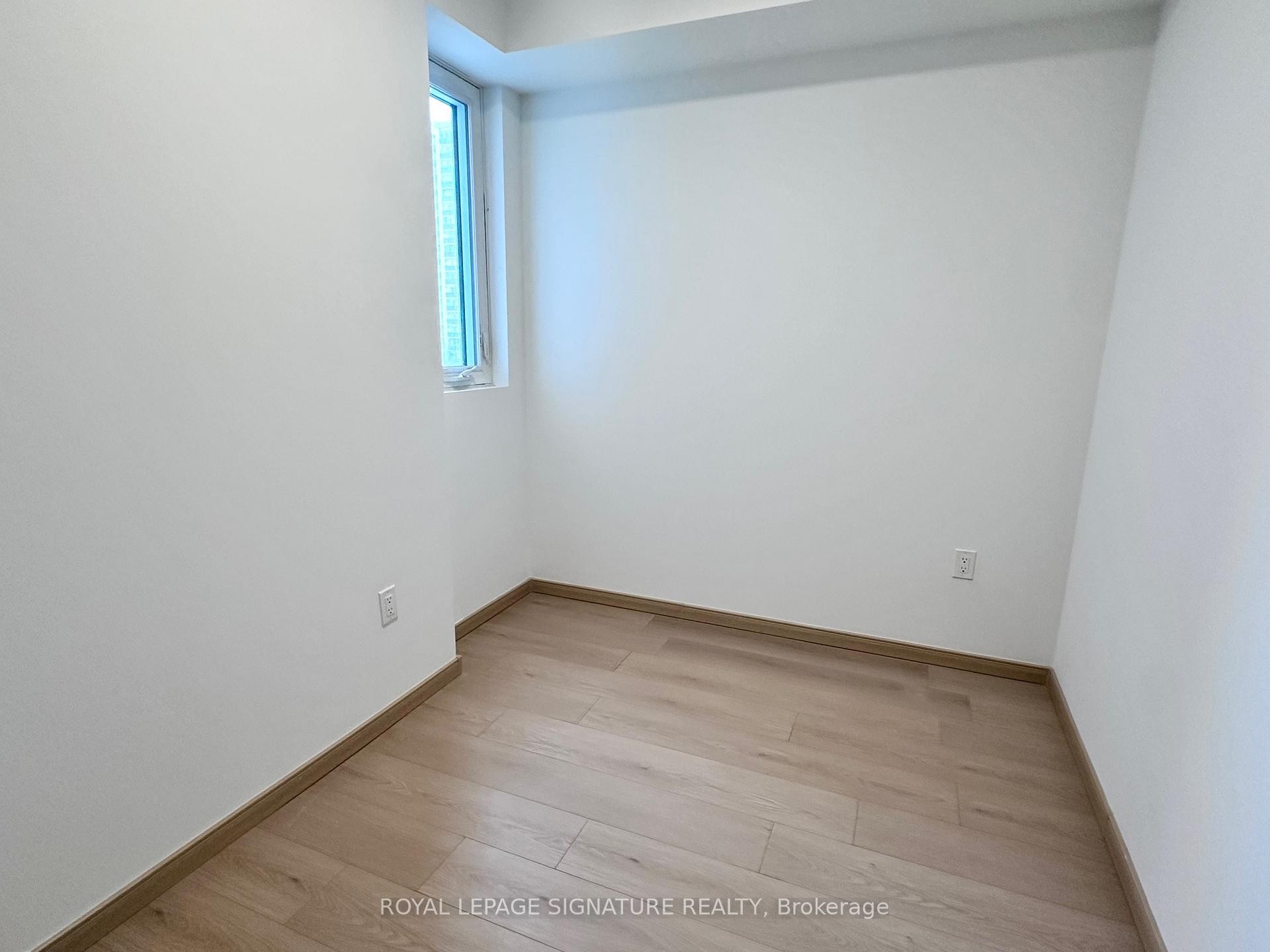 B312-3429 Sheppard Avenue E, Toronto, ON - Indoor Photo Showing Other Room