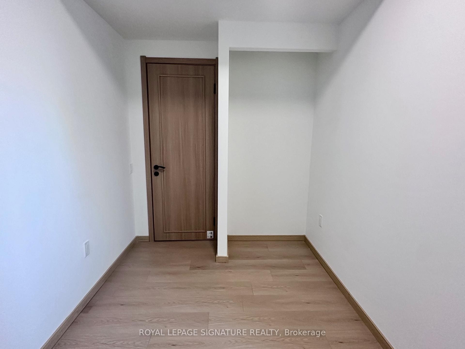 B312-3429 Sheppard Avenue E, Toronto, ON - Indoor Photo Showing Other Room