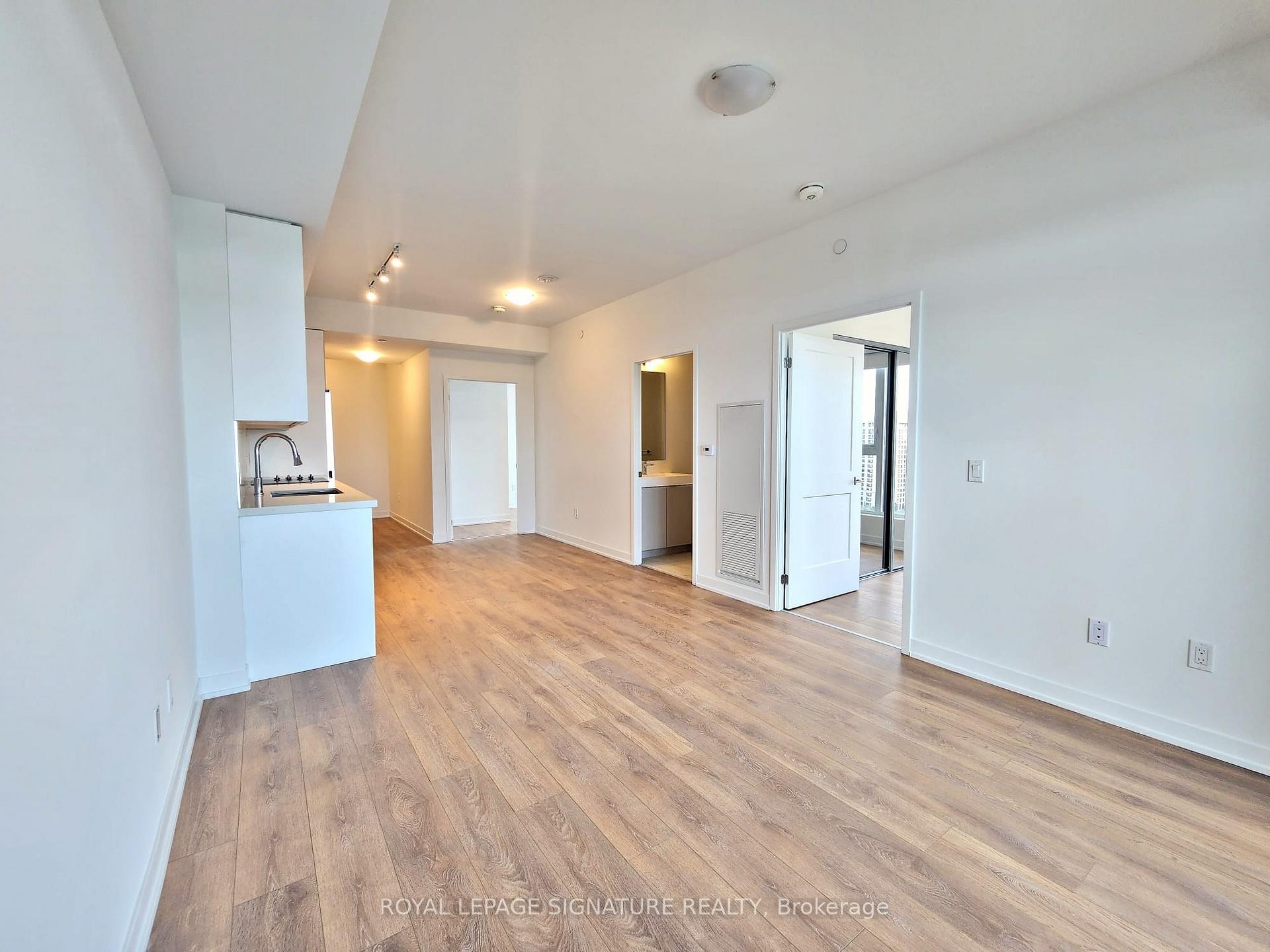 1428-498 Caldari Road, Vaughan, ON - Indoor Photo Showing Other Room