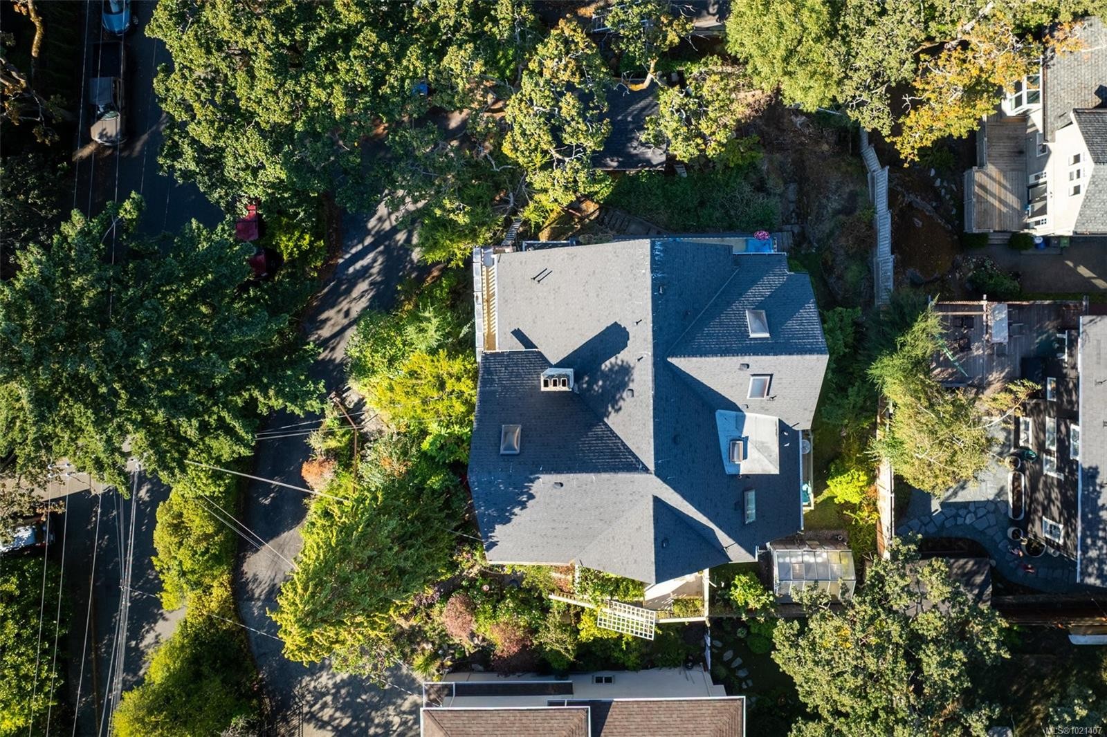 1043/1045 Belmont Ave, Victoria, BC - Outdoor