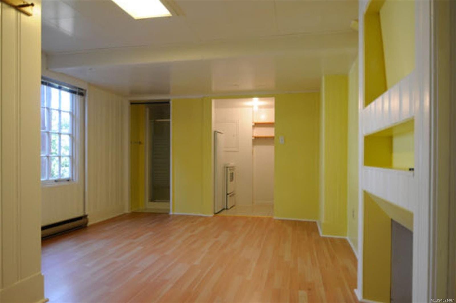 1043/1045 Belmont Ave, Victoria, BC - Indoor Photo Showing Other Room