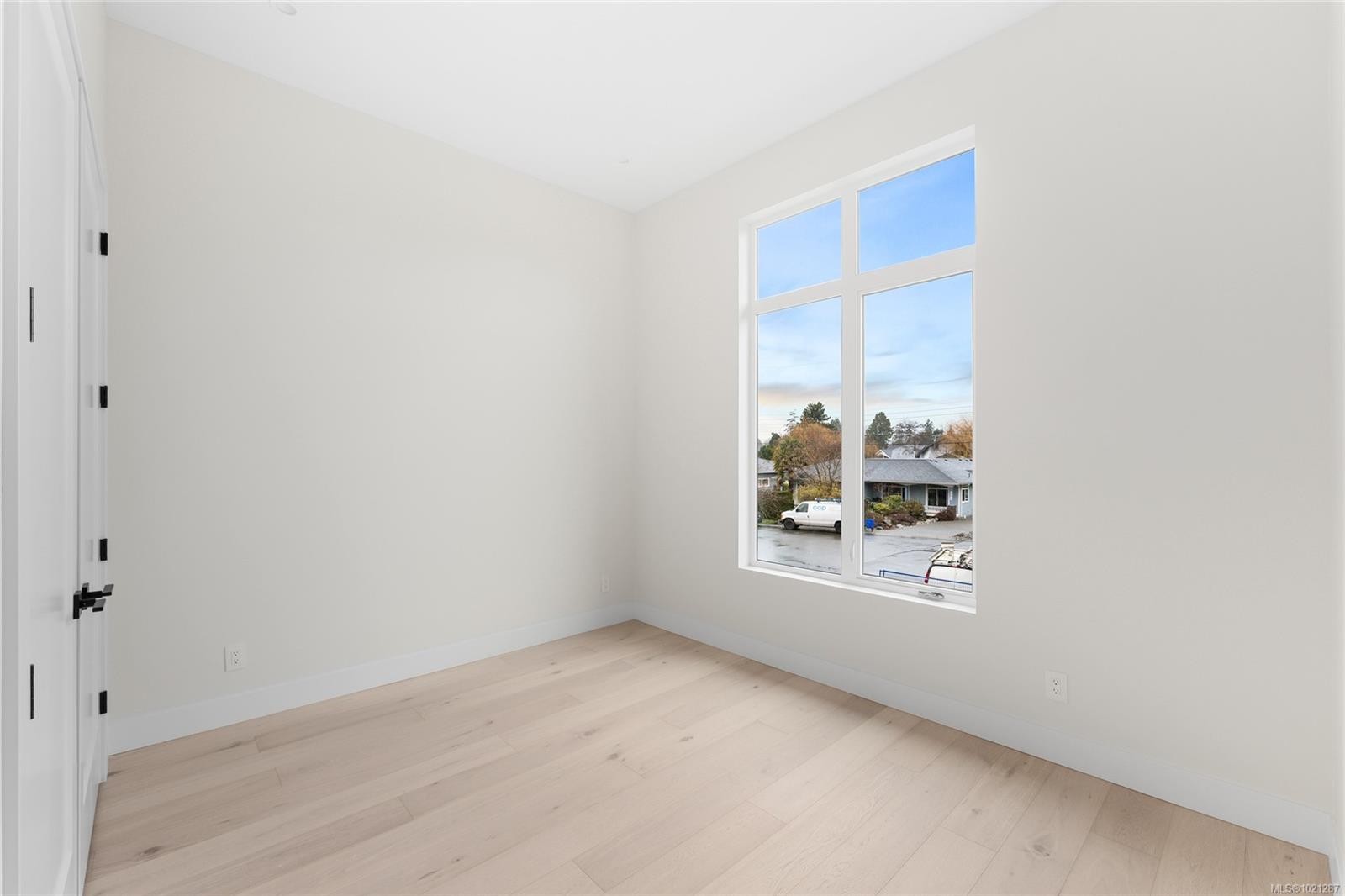 2293 Adela Pl, Sidney, BC