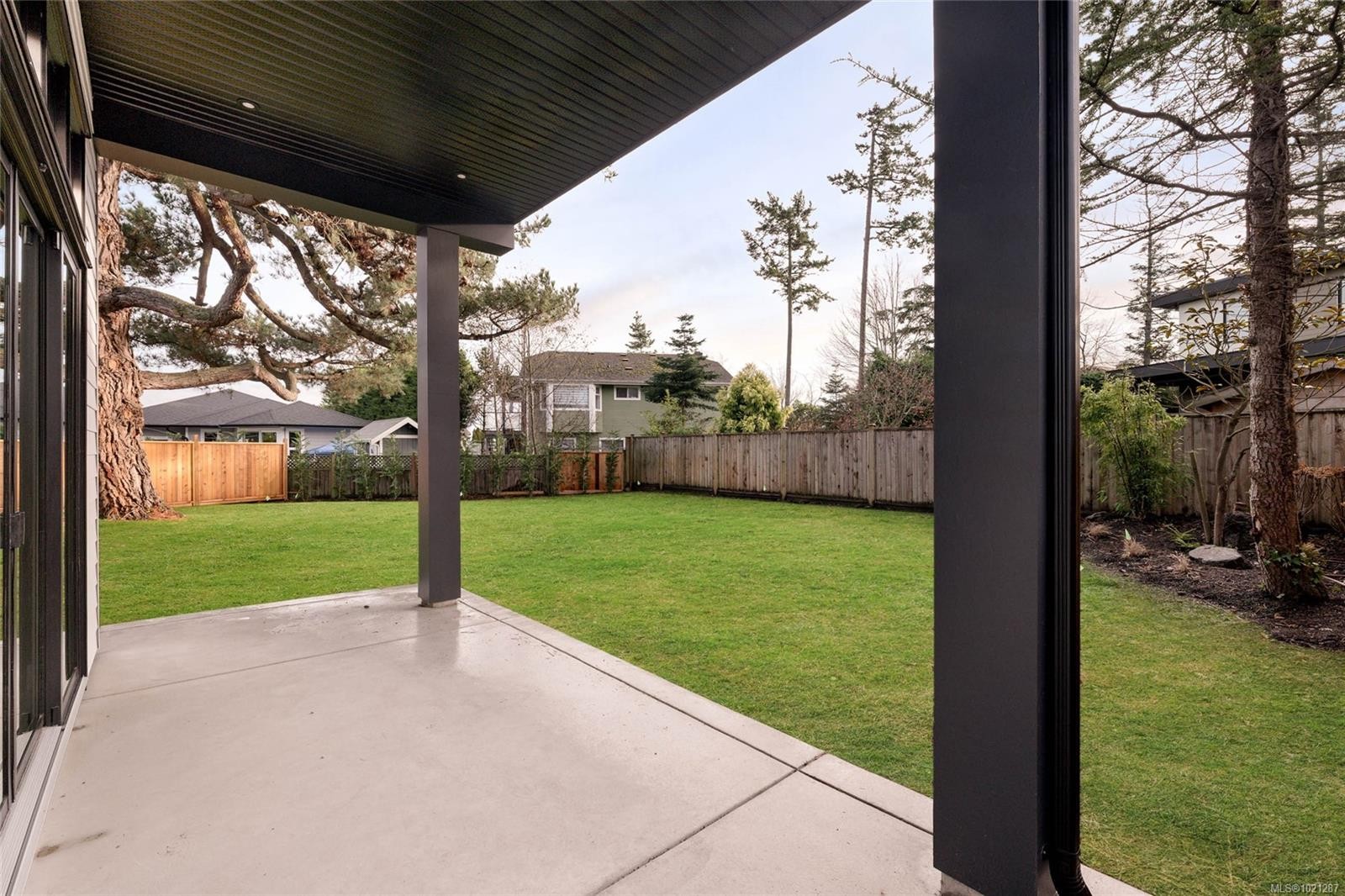 2293 Adela Pl, Sidney, BC