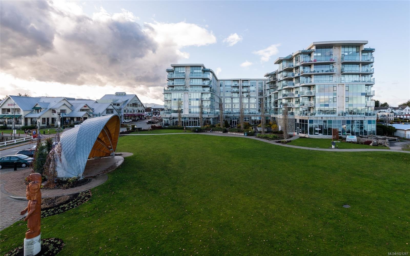 2293 Adela Pl, Sidney, BC