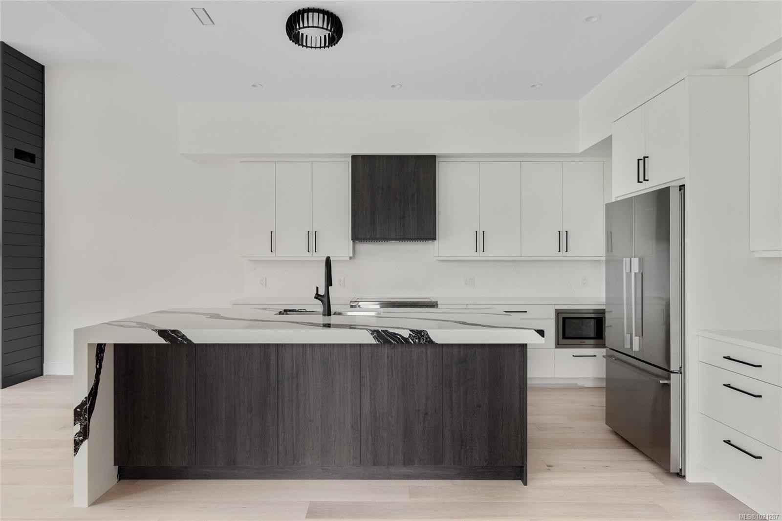 2293 Adela Pl, Sidney, BC