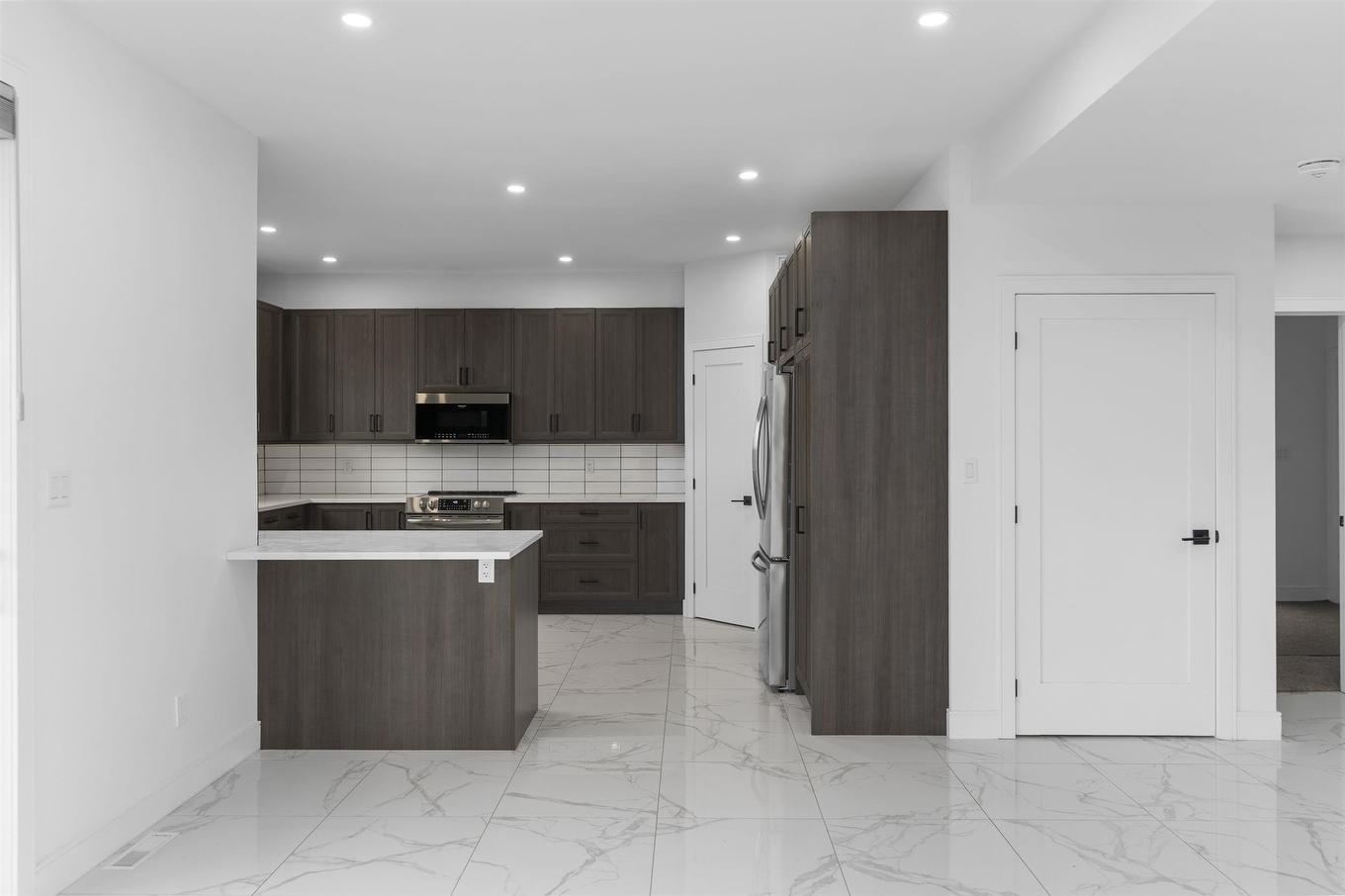 433 Muskrat Drive, Thunder Bay, ON - Indoor Photo Showing Kitchen