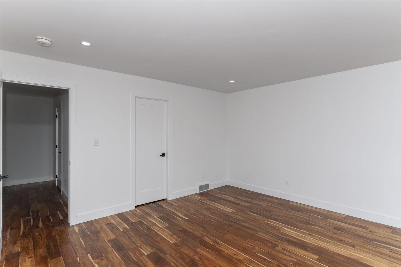 433 Muskrat Drive, Thunder Bay, ON - Indoor Photo Showing Other Room
