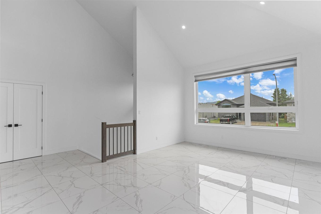 433 Muskrat Drive, Thunder Bay, ON - Indoor Photo Showing Other Room