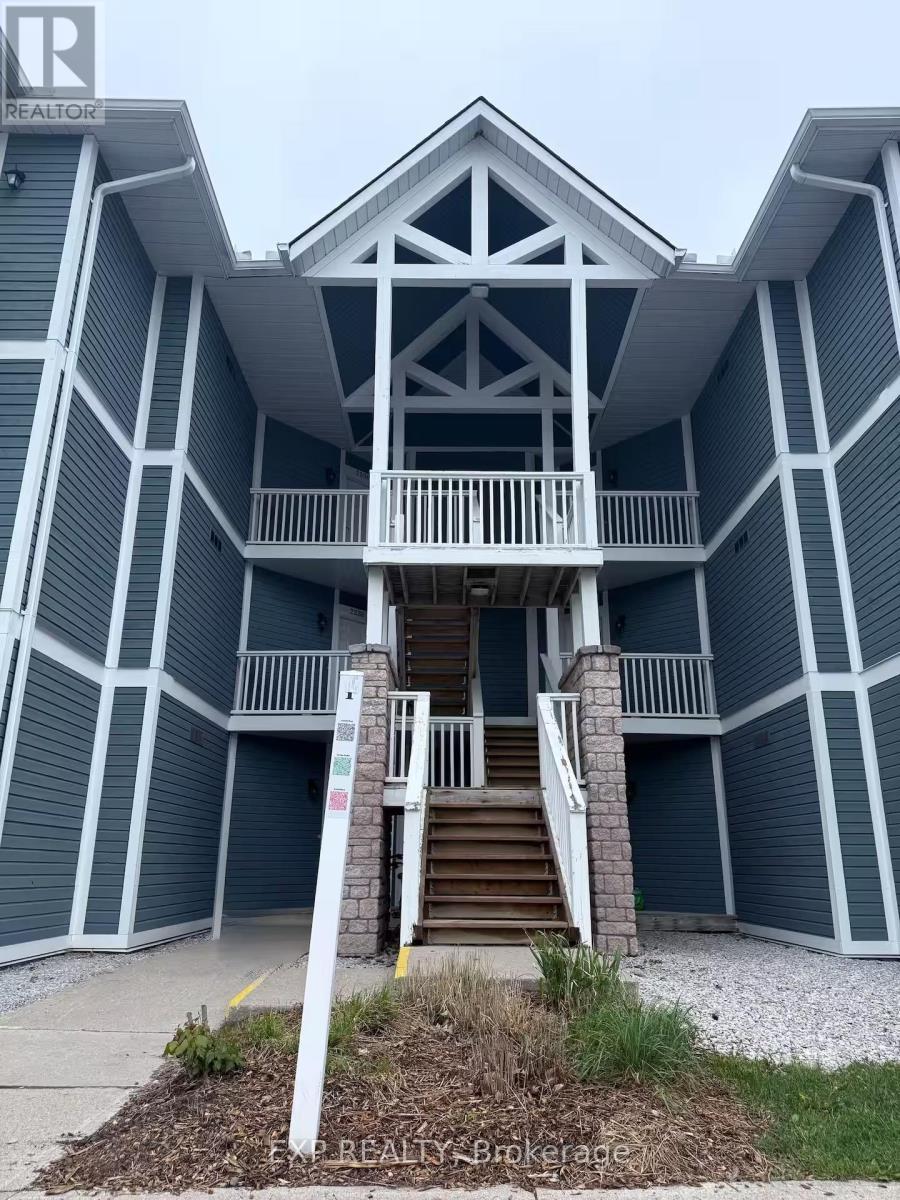 2537 - 90 Highland Drive, Oro-Medonte, ON - Outdoor With Balcony