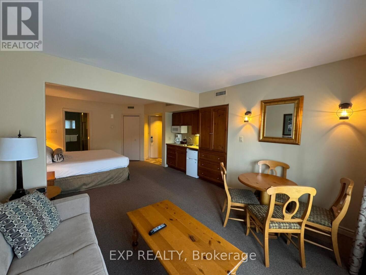 2537 - 90 Highland Drive, Oro-Medonte, ON - Indoor