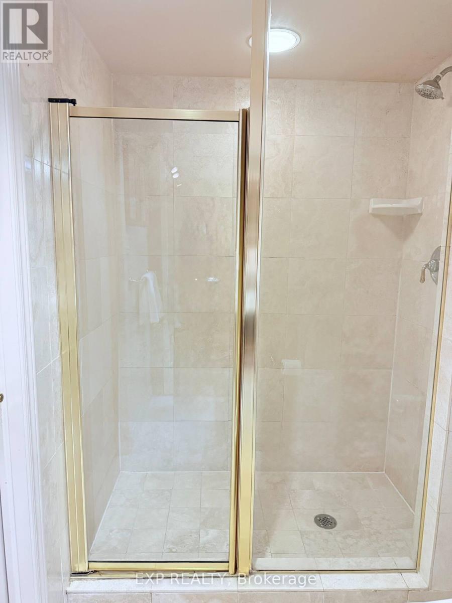 2536 - 90 Highland Drive, Oro-Medonte, ON - Indoor Photo Showing Bathroom