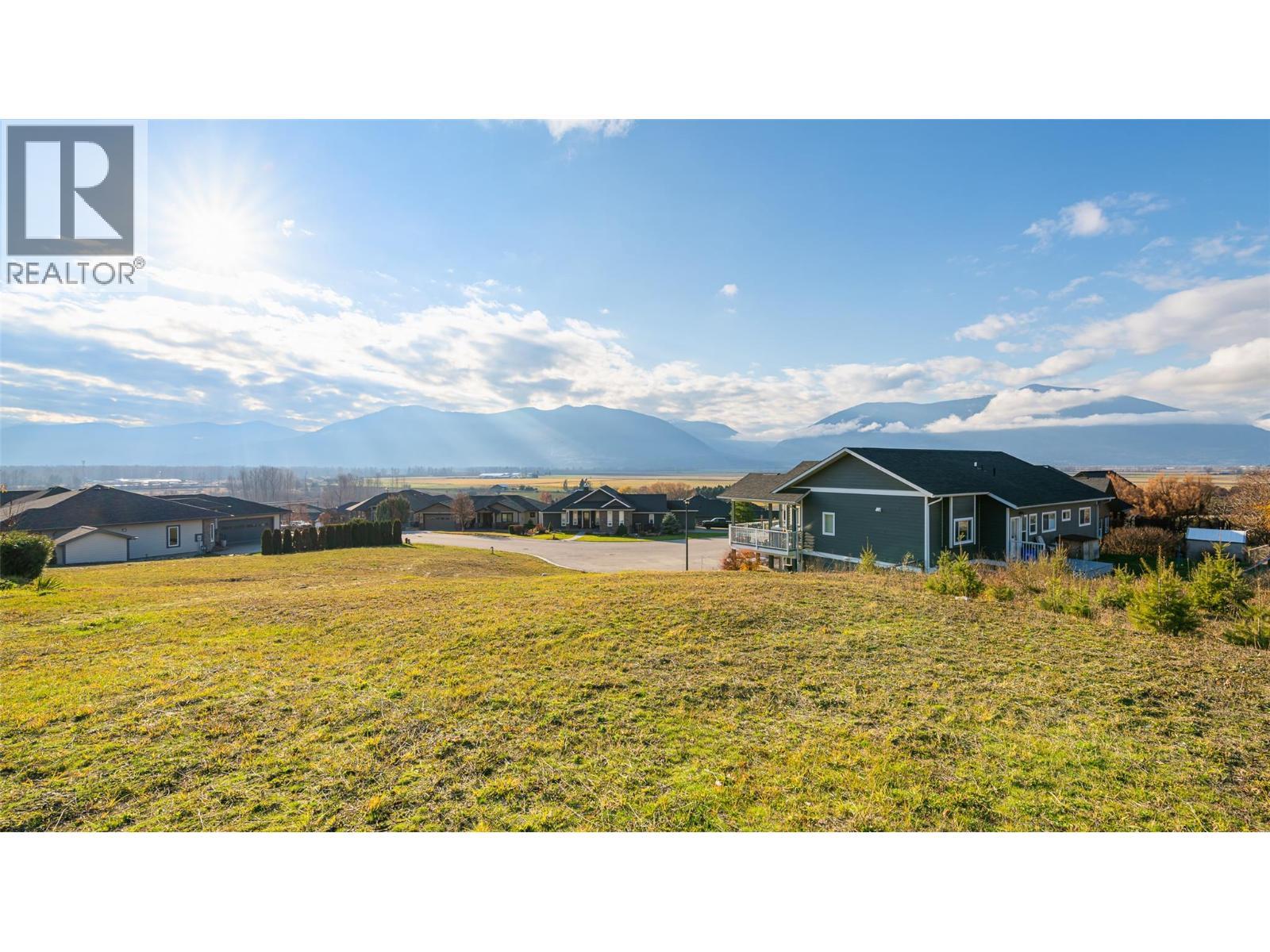 1016 Purcell Crescent, Creston, BC