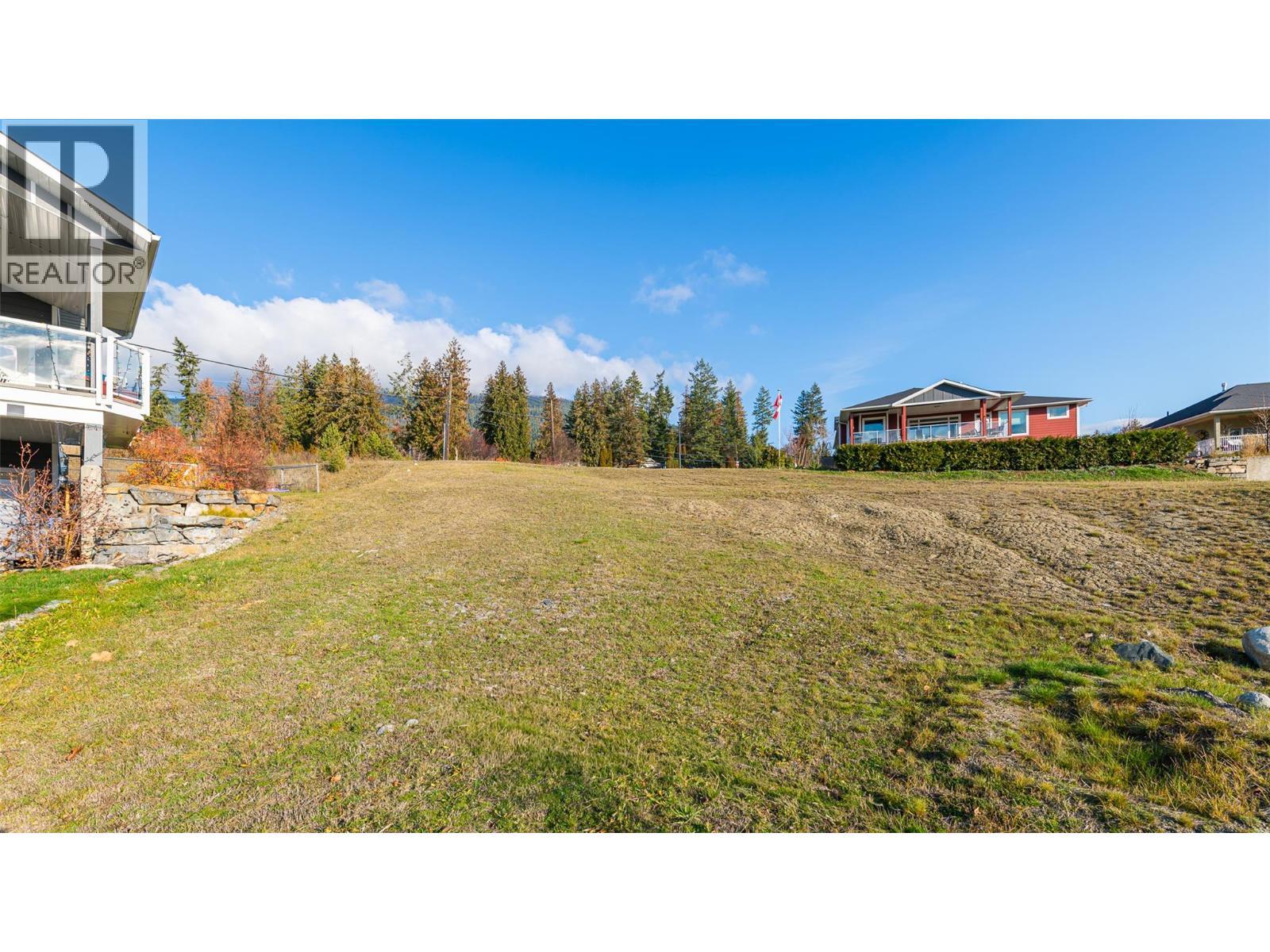 1016 Purcell Crescent, Creston, BC