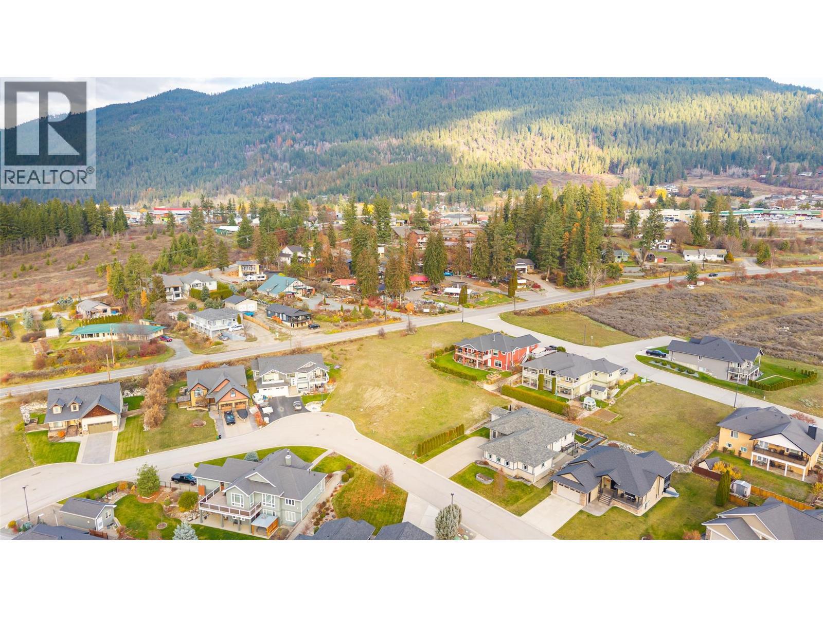 1016 Purcell Crescent, Creston, BC