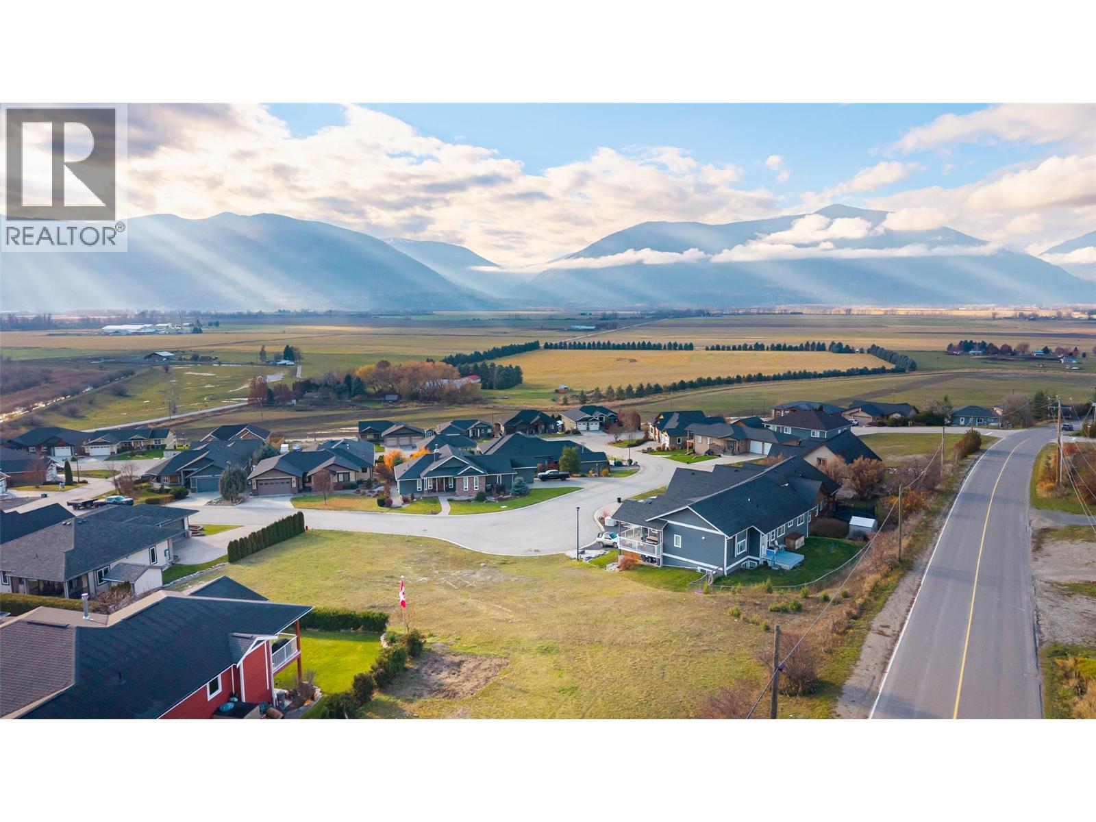 1016 Purcell Crescent, Creston, BC