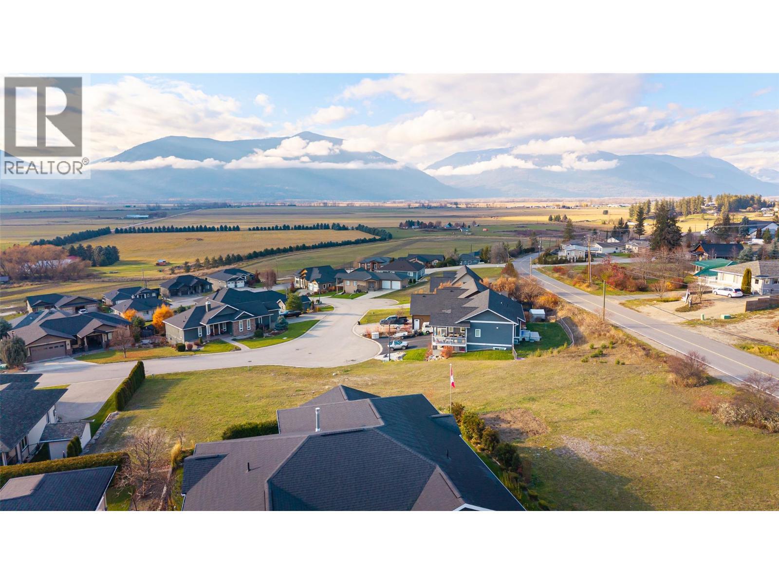 1016 Purcell Crescent, Creston, BC