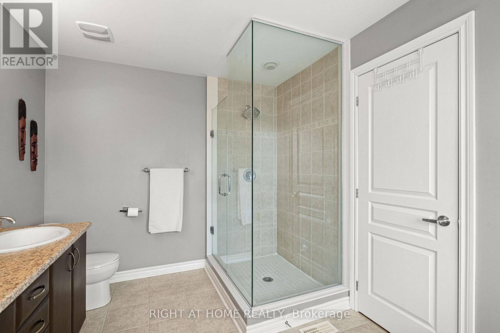 2209 Sunset Cove Circle, Ottawa, ON - Indoor Photo Showing Bathroom