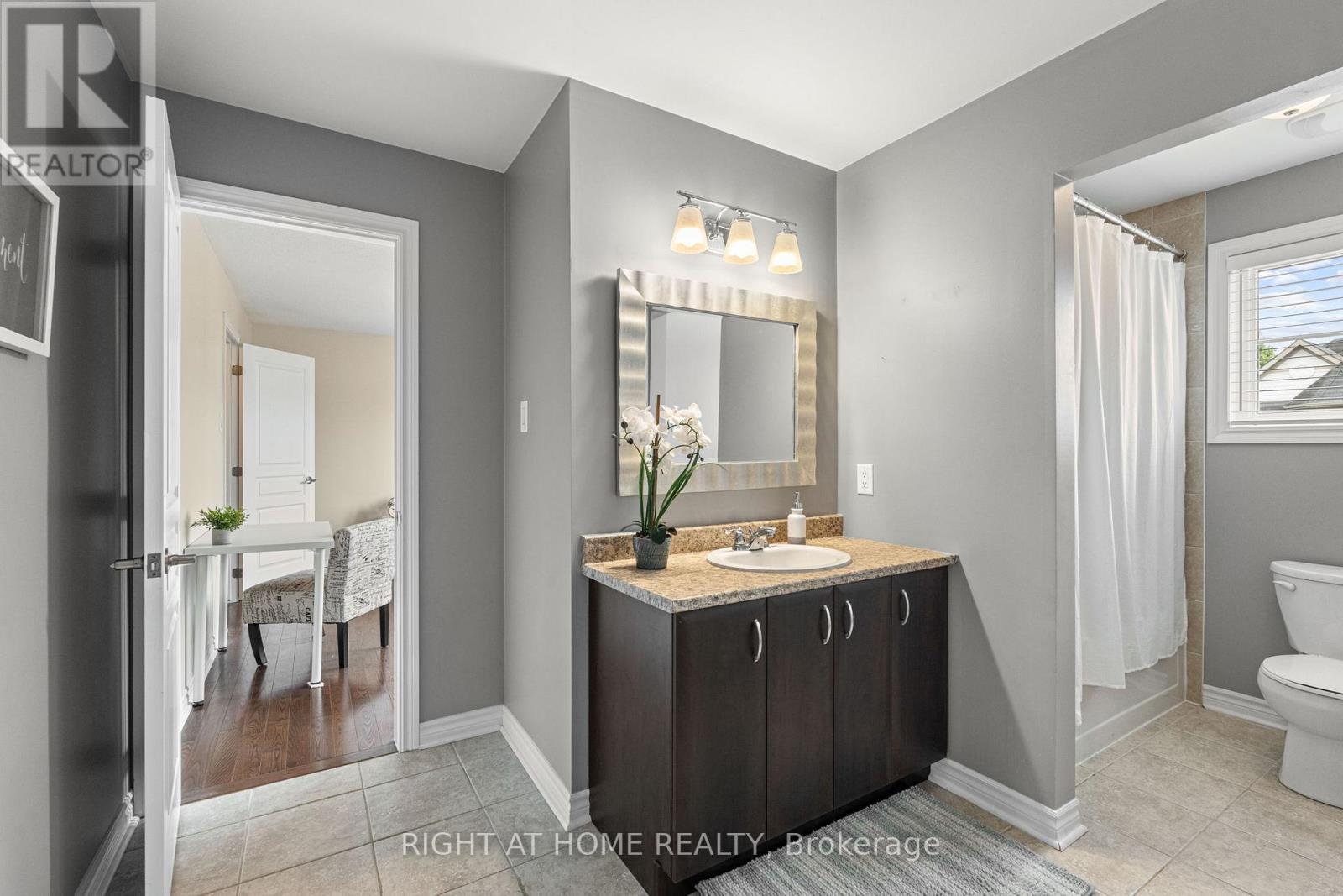 2209 Sunset Cove Circle, Ottawa, ON - Indoor Photo Showing Bathroom