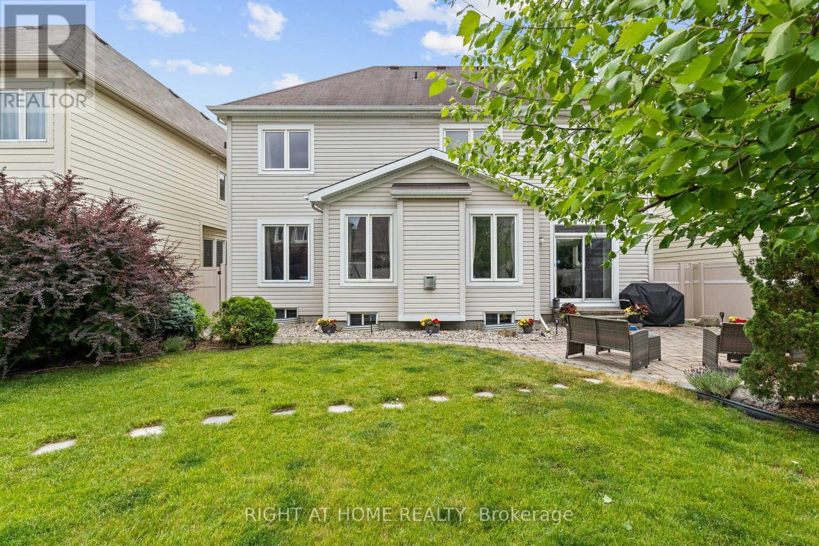 2209 Sunset Cove Circle, Ottawa, ON - Outdoor