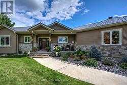 Front landscaped entrance -