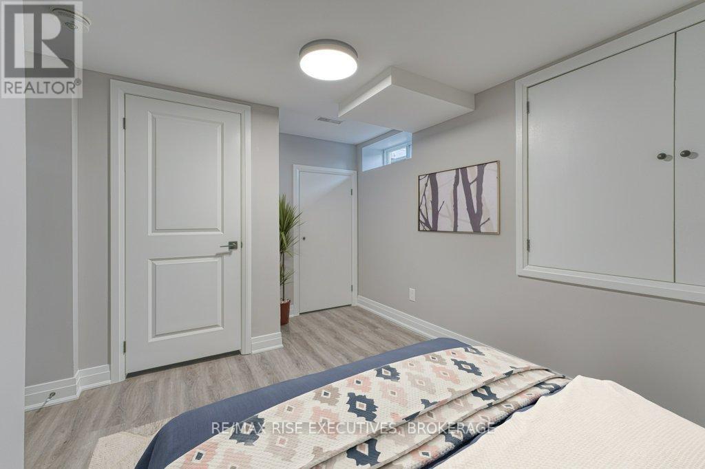 2 - 1344 Waverley Crescent, Kingston (South Of Taylor-Kidd Blvd), ON - Indoor Photo Showing Bedroom