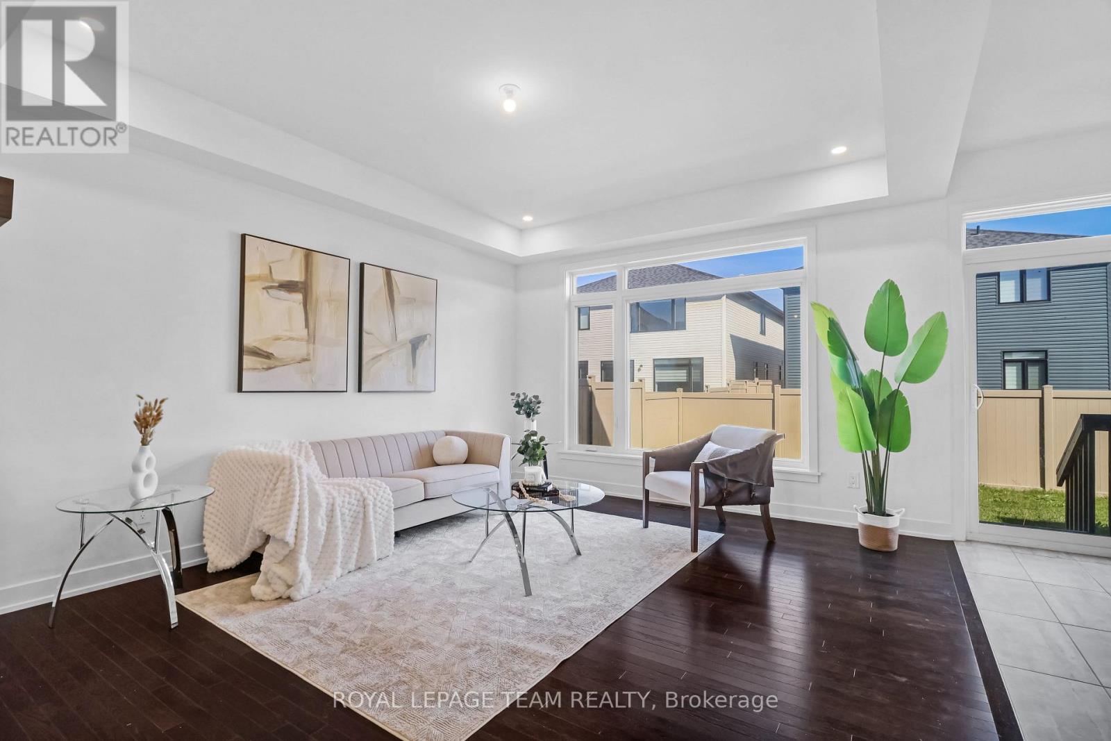 76 Big Dipper Street, Ottawa, ON - Indoor Photo Showing Other Room