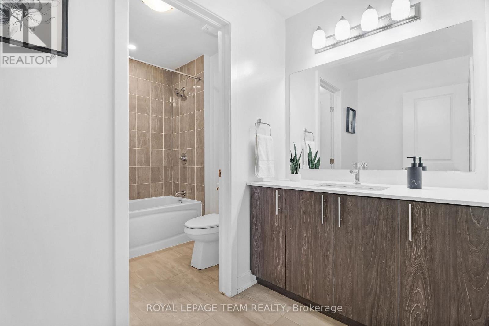 76 Big Dipper Street, Ottawa, ON - Indoor Photo Showing Bathroom