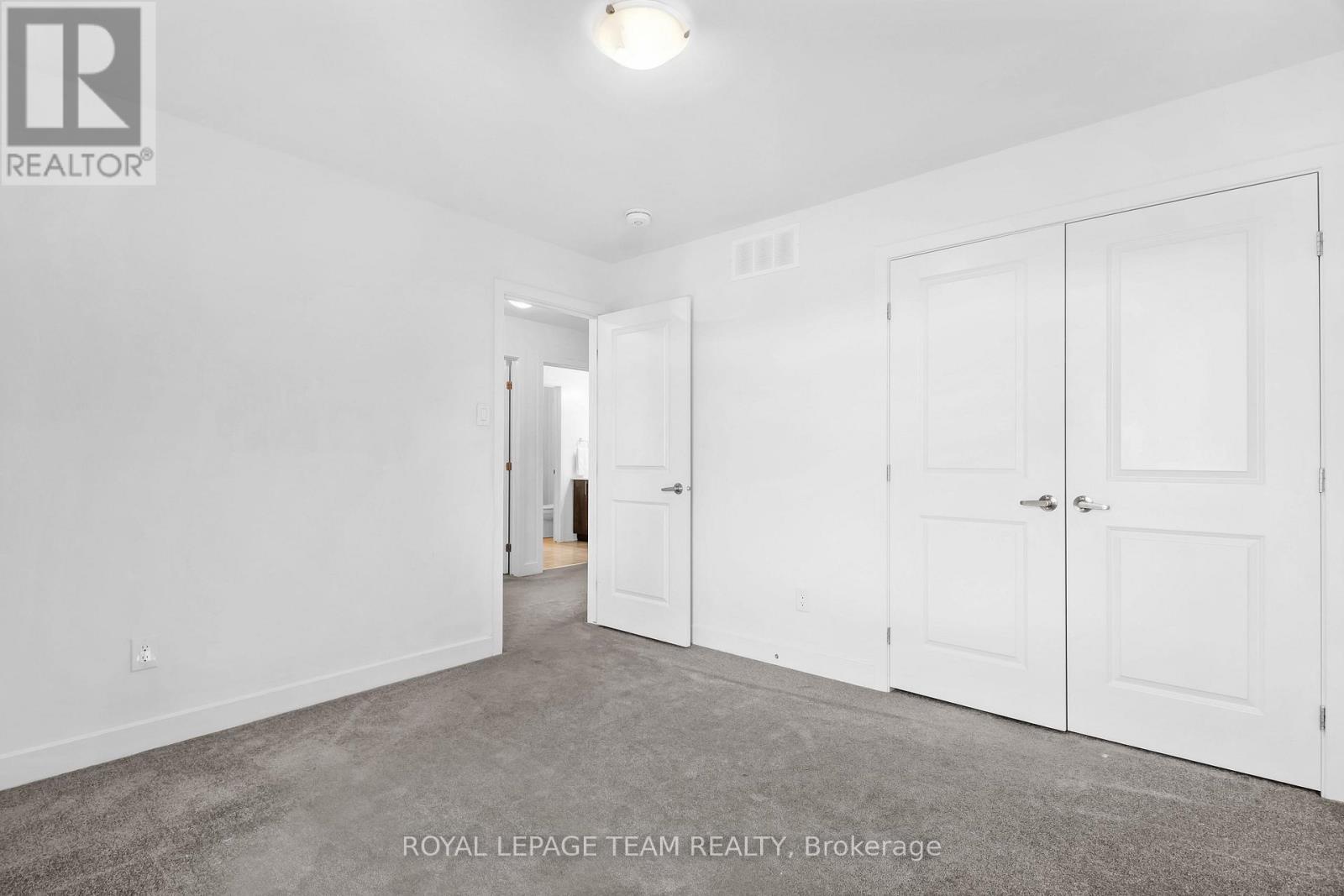 76 Big Dipper Street, Ottawa, ON - Indoor Photo Showing Other Room