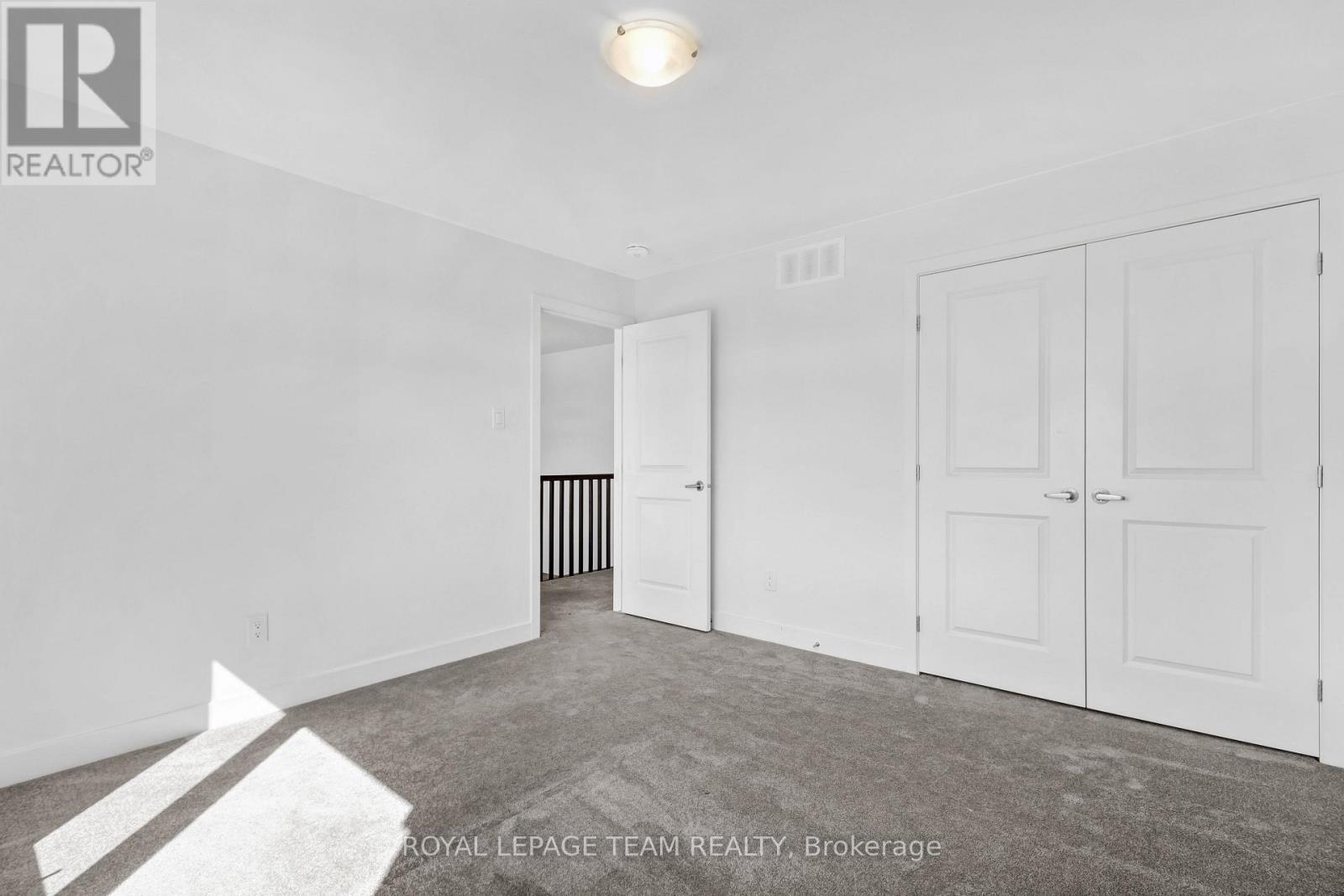 76 Big Dipper Street, Ottawa, ON - Indoor