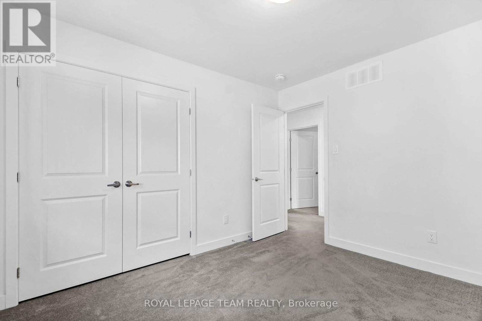 76 Big Dipper Street, Ottawa, ON - Indoor Photo Showing Other Room