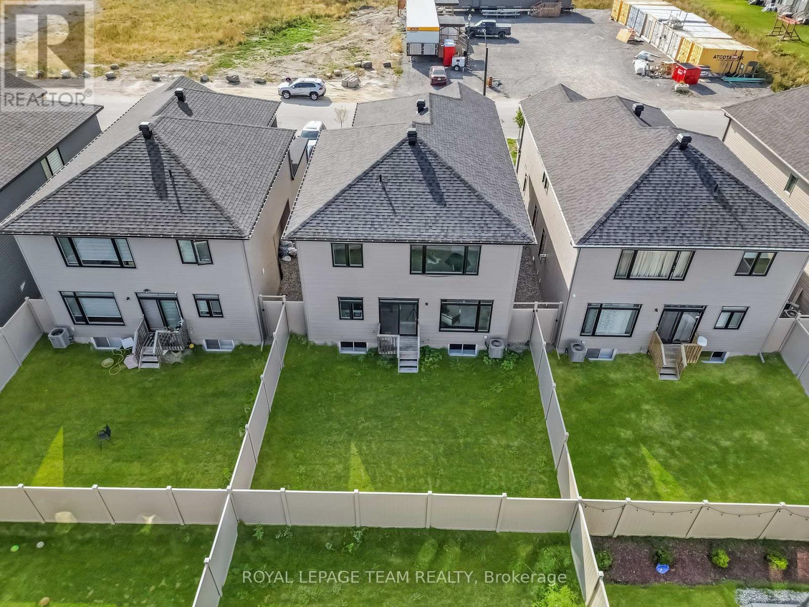 76 Big Dipper Street, Ottawa, ON - Outdoor