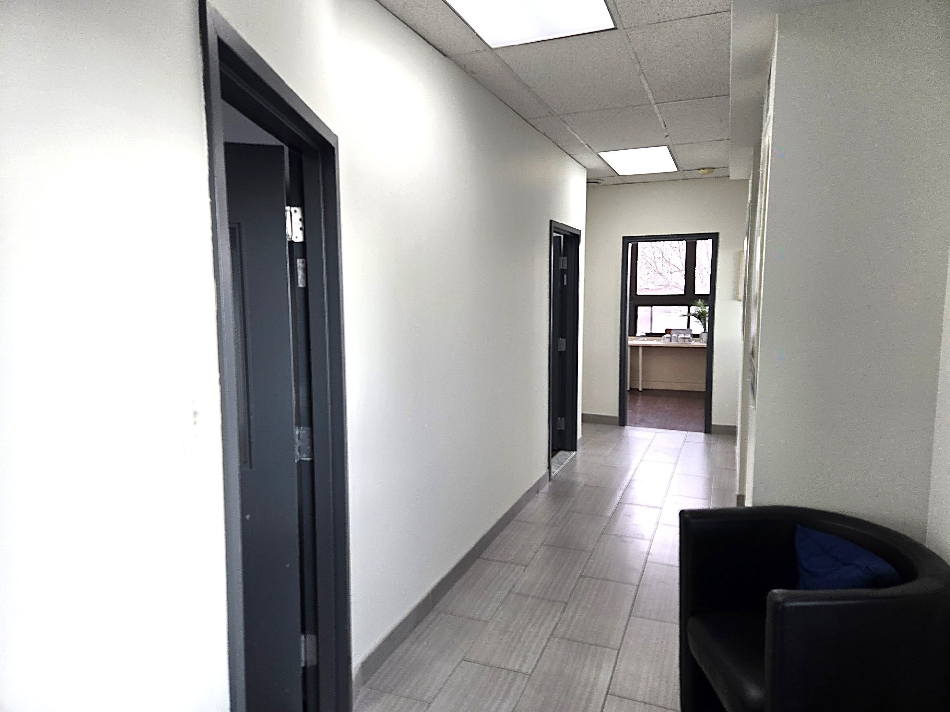 Mud Room - 503 Boul. Des Laurentides, Laval (Pont-Viau), QC - Indoor Photo Showing Other Room