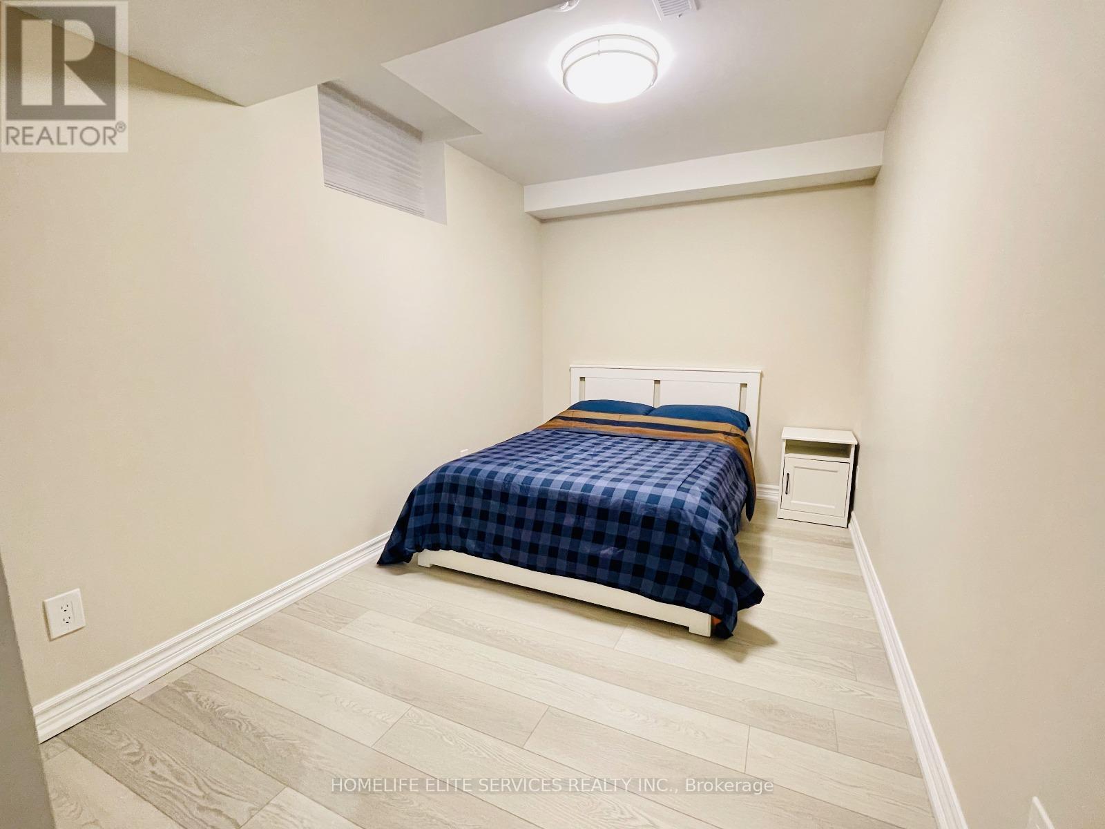 40 Stannardville Drive, Ajax, ON - Indoor Photo Showing Bedroom