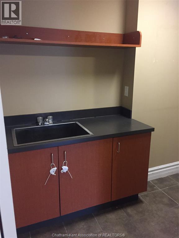 27 Keil Drive, Chatham, ON - Indoor