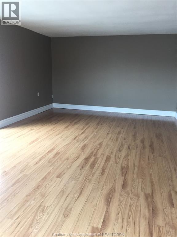 27 Keil Drive, Chatham, ON - Indoor Photo Showing Other Room