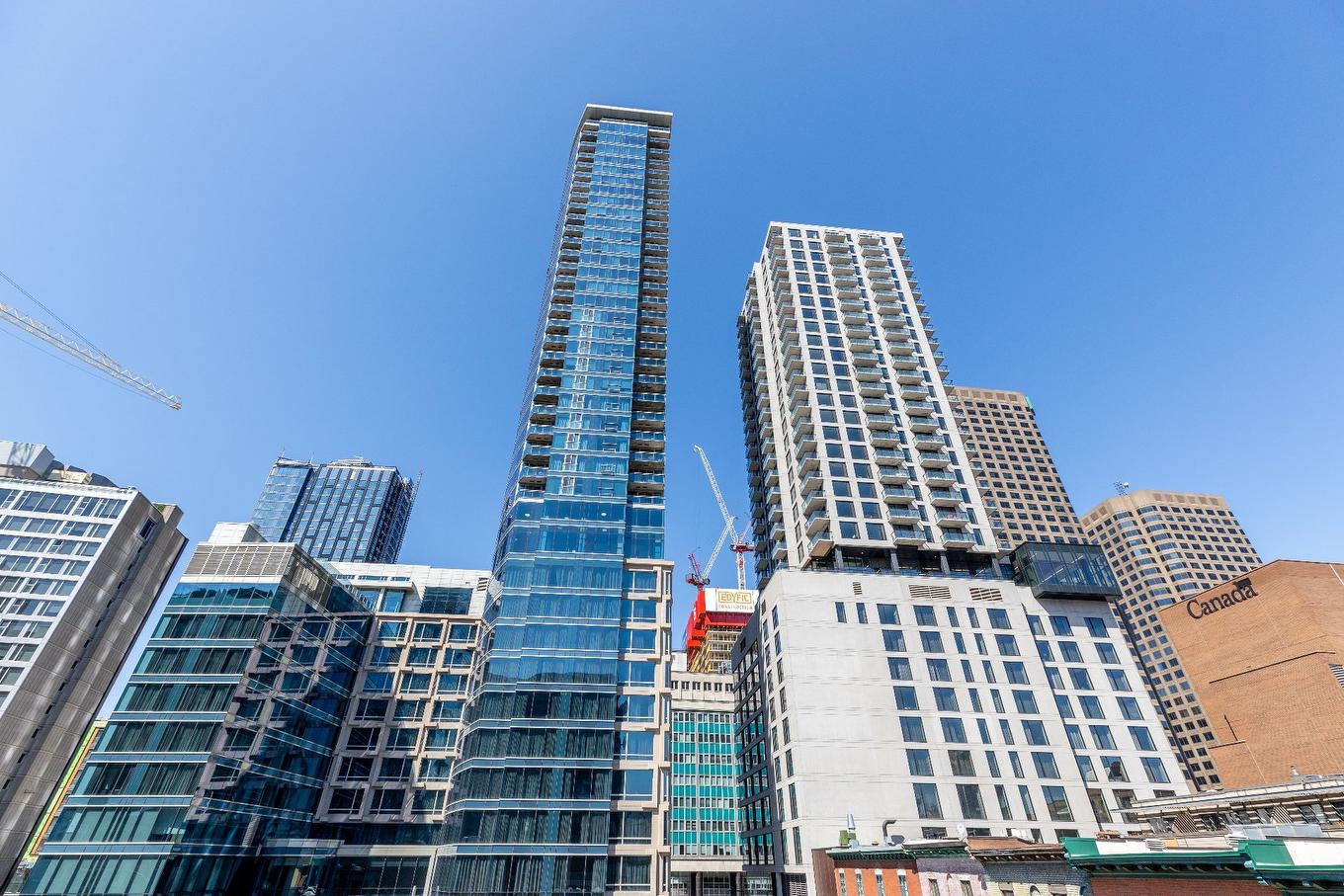 À proximité - 202-1080 Rue Anderson, Montréal (Ville-Marie), QC - Outdoor With Facade