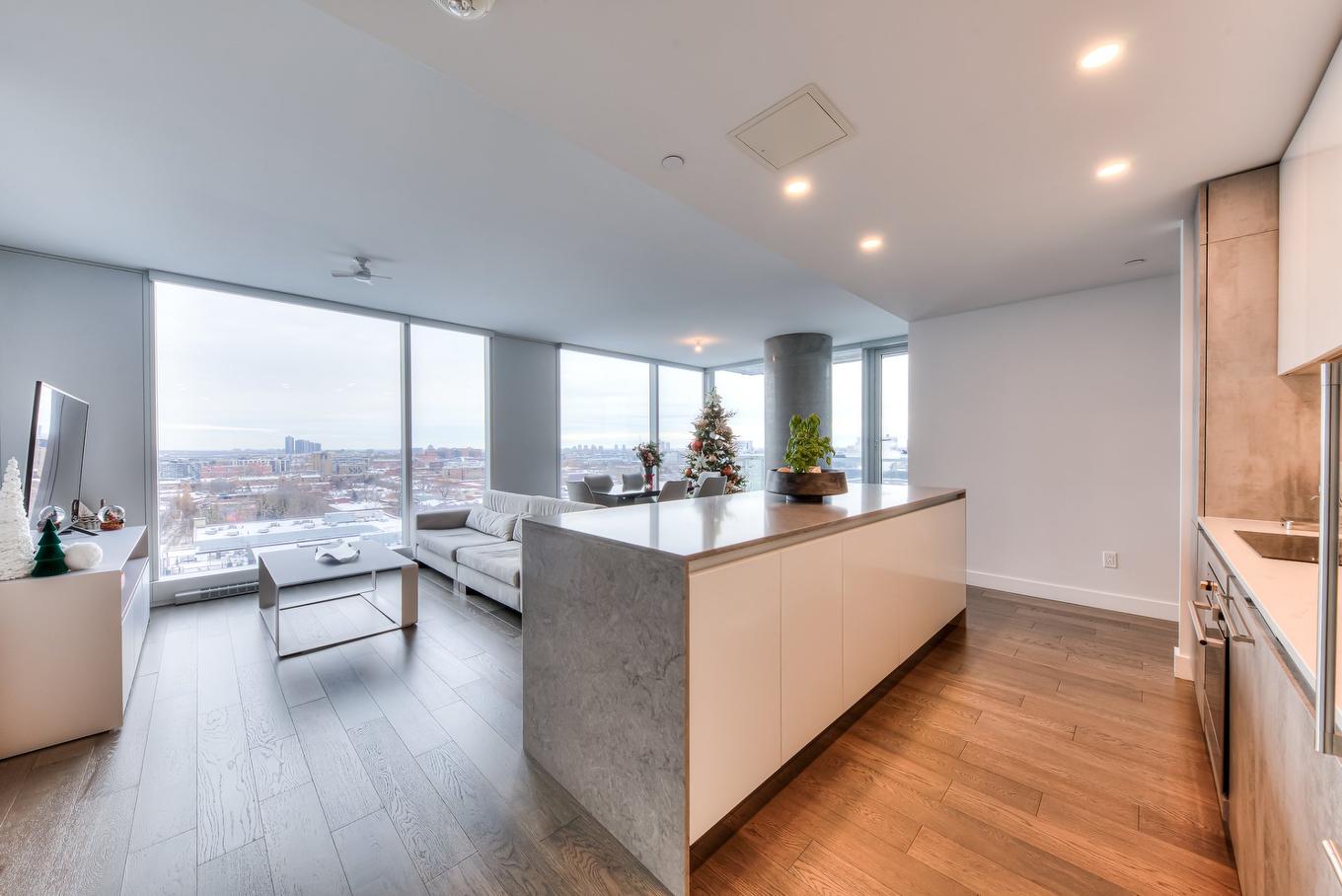 Cuisine - 711-1400 Boul. René-Lévesque O., Montréal (Ville-Marie), QC - Indoor