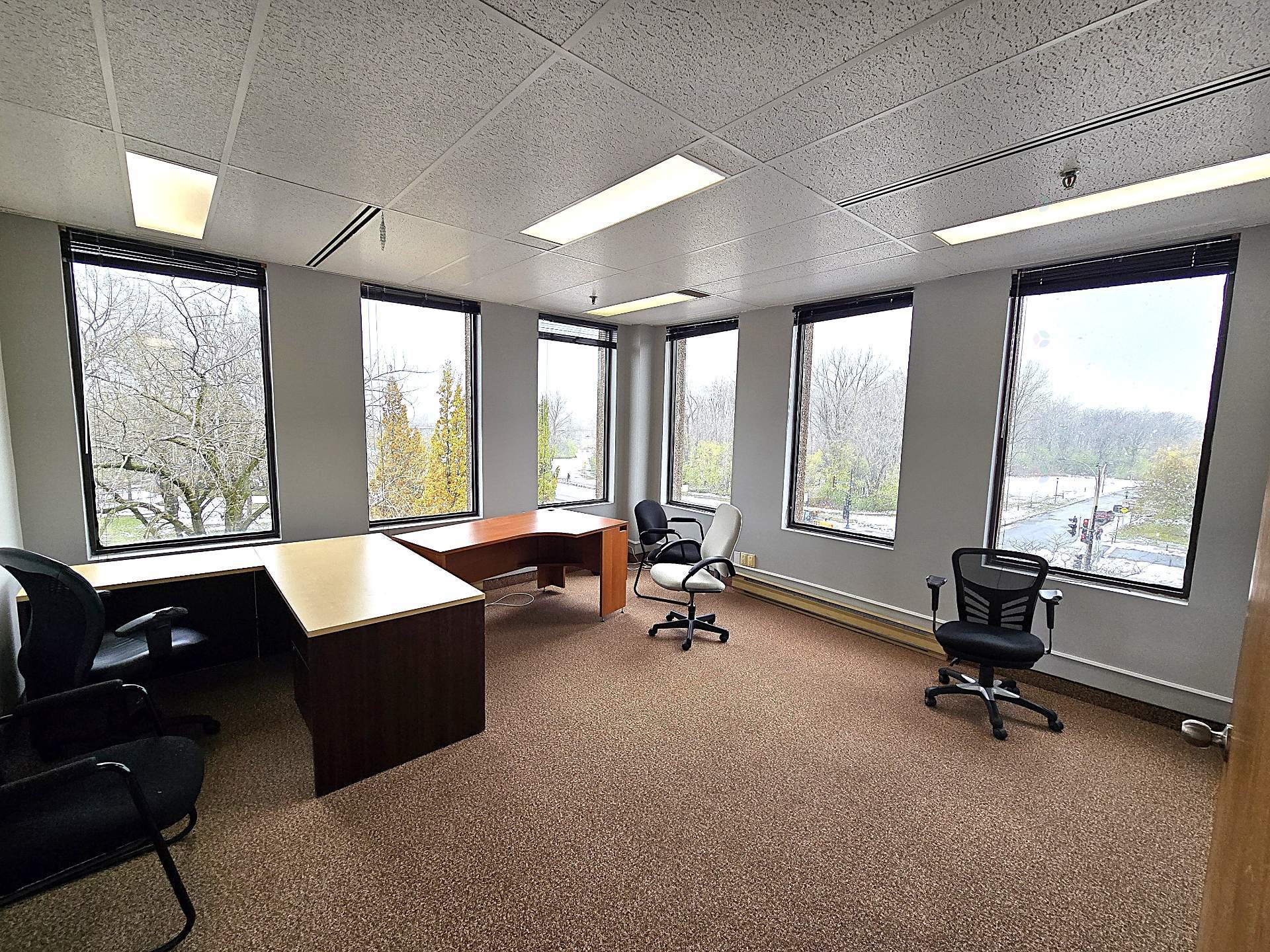 Office - 450-1600 Boul. Henri-Bourassa O., Montréal (Ahuntsic-Cartierville), QC - Indoor