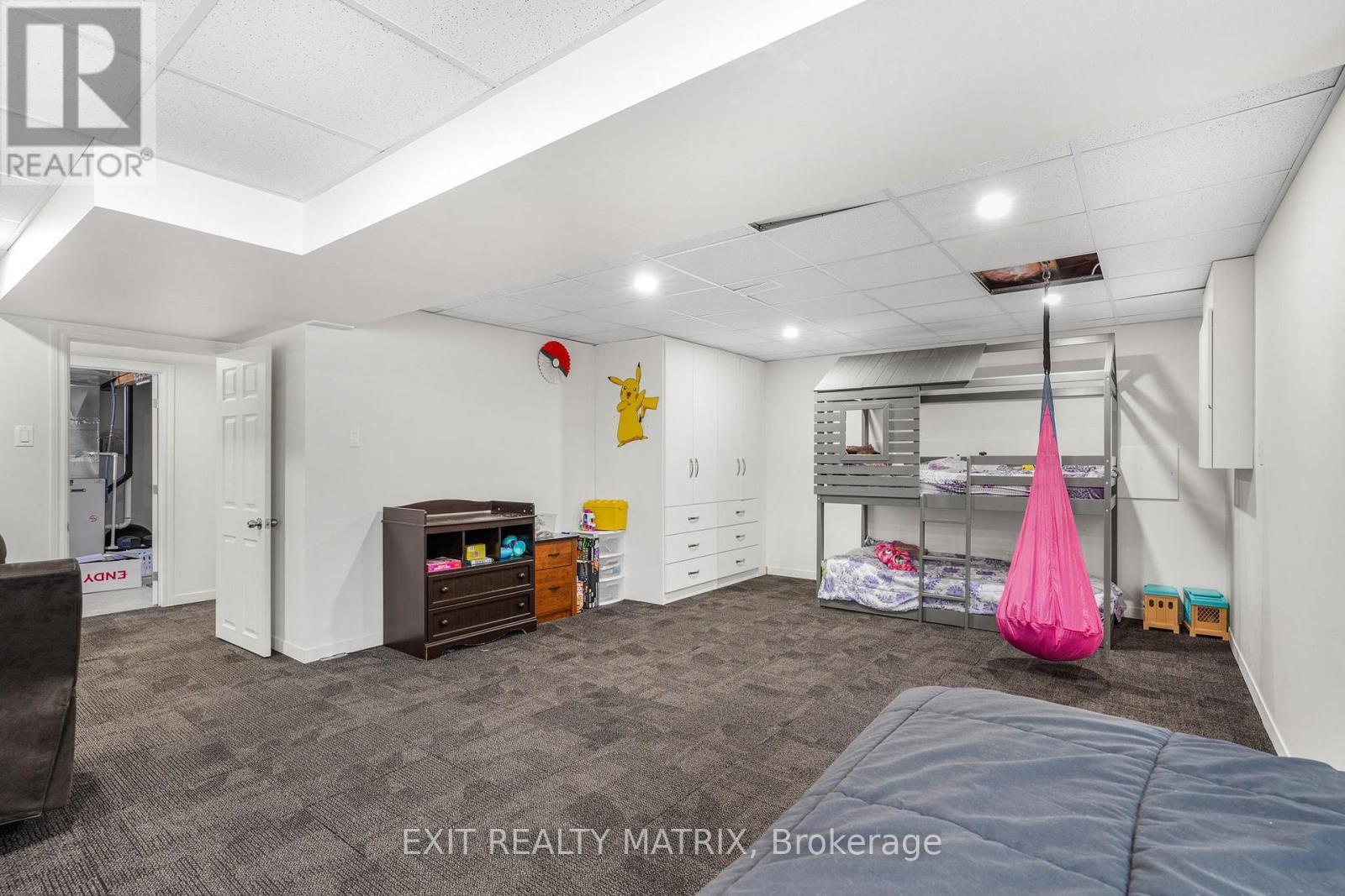 156 Longueuil Street, Champlain, ON - Indoor