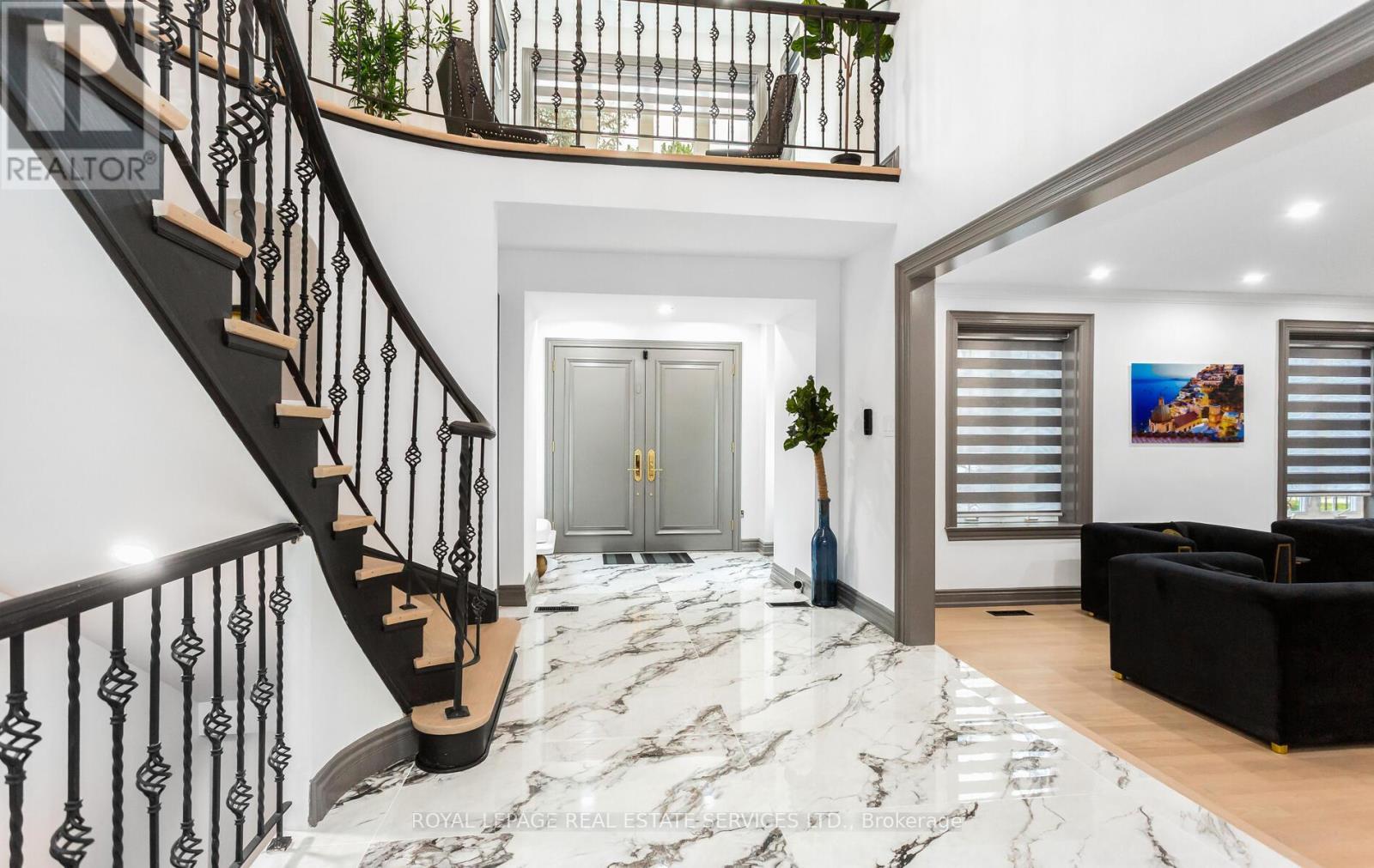 197 The Bridle Path, Toronto, ON - Indoor Photo Showing Other Room