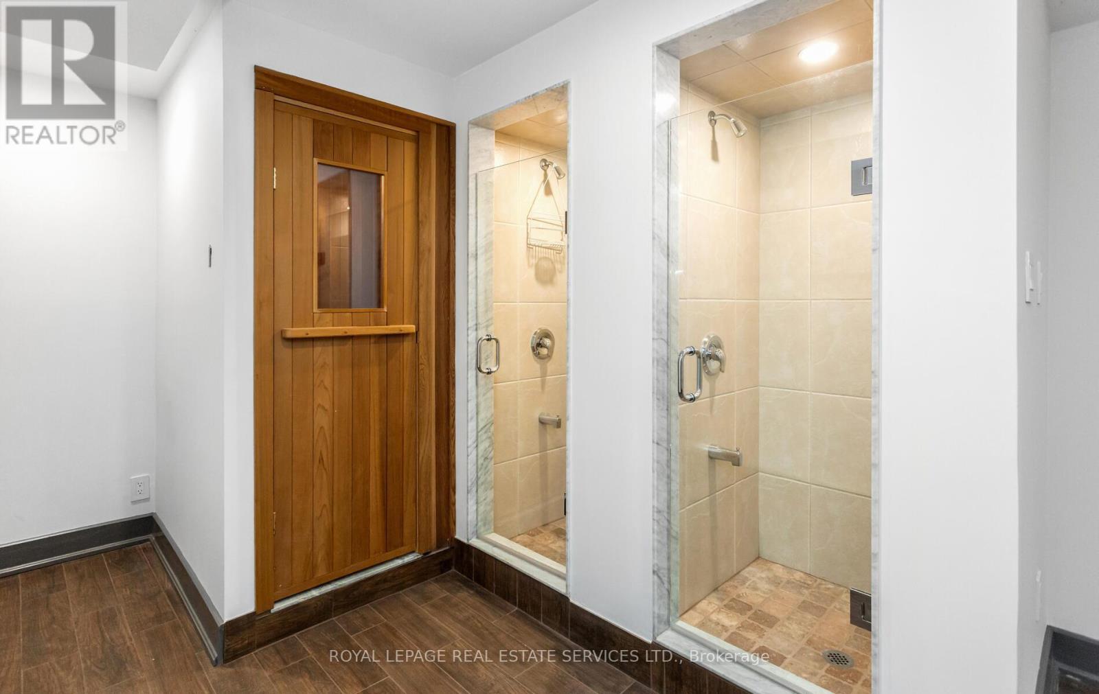 197 The Bridle Path, Toronto, ON - Indoor Photo Showing Other Room